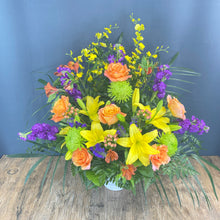 Charger l'image dans la galerie, Warming Colors Urn