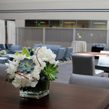 Cargar imagen en el visor de la galería, Restaurant & Bar